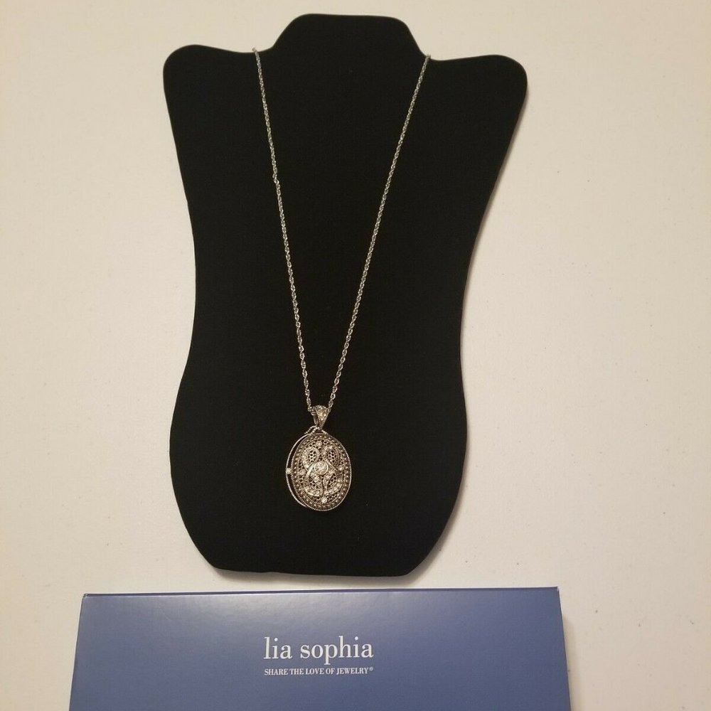Lia Sophia Antique Silver Black 2 Discs Long Penda